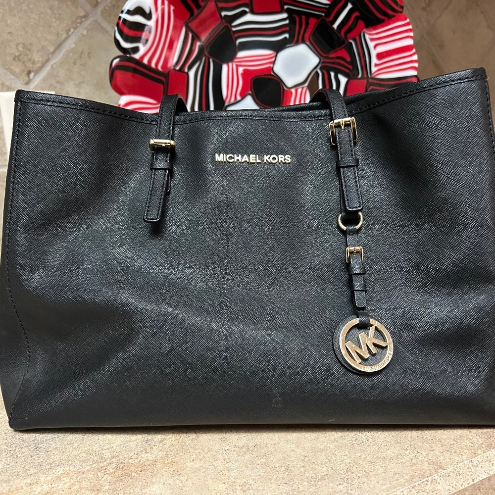 Micheal Kors Tote